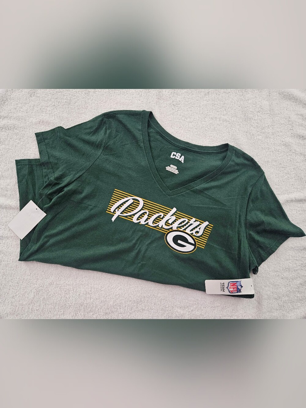 NWT NFL Team Apparel Green Bay Packers V-Neck Tee - Size 2XL